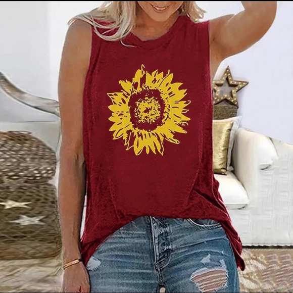 Tops Nwt Medium Seeyoushy Vintage Sunflowers Print Women Tshirts